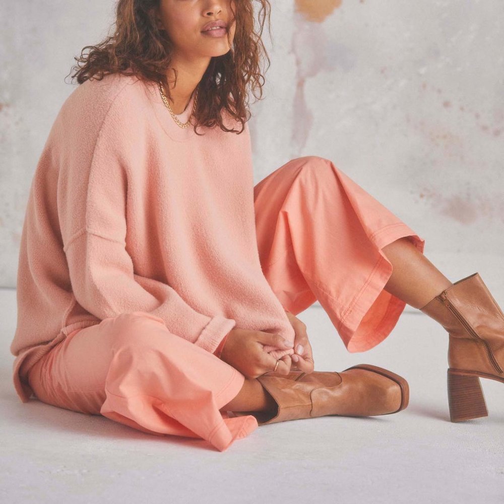 Free People Menorca Cropped Solid Pant / Faded Coral Size 0
